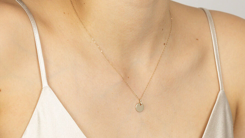 Chọn d&acirc;y chuyền ph&ugrave; hợp cho nữ